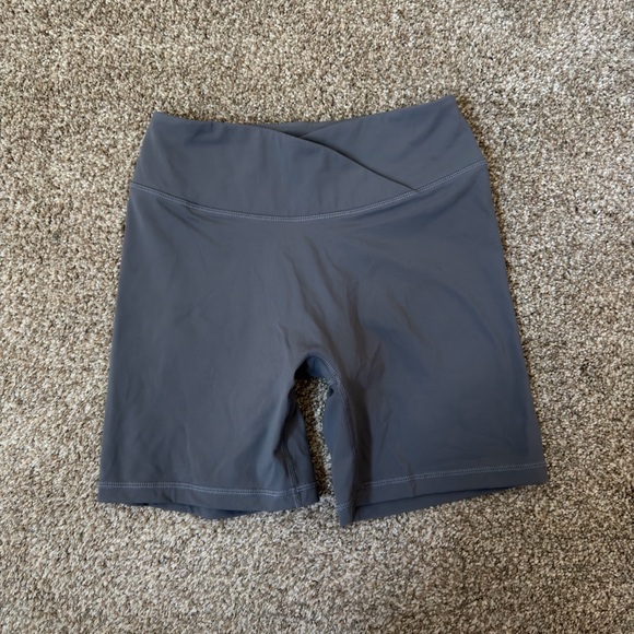 Unified Wrap Shorts - Picture 3 of 4